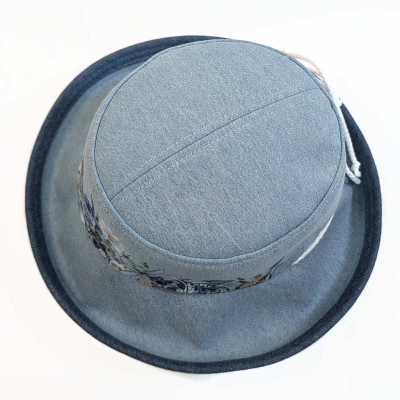 Sunblocker UV summer hat sun hat with wide brim, bleached denim dragonfly print, adjustable fit