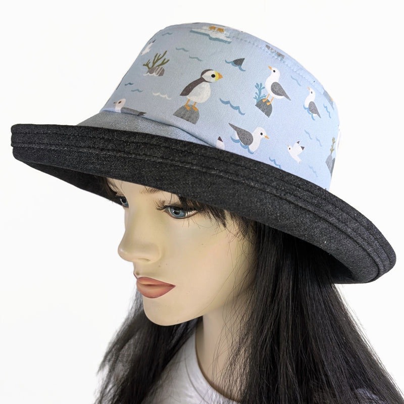 Sunblocker UV summer hat sun hat with wide brim, bleached denim water bird print, adjustable fit