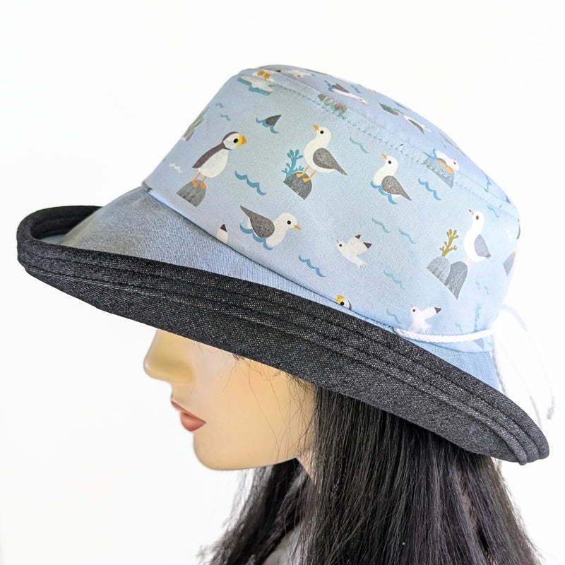 Sunblocker UV summer hat sun hat with wide brim, bleached denim water bird print, adjustable fit