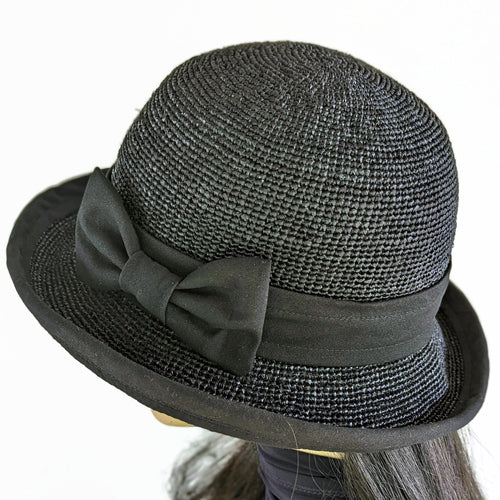 206-d Crochet Raffia Sun Hat bucket hat with adjustable fit with black bow trim, solid black