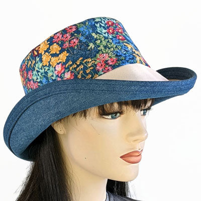 105-d Sunblocker UV summer sun hat featuring country garden, adjustable fit