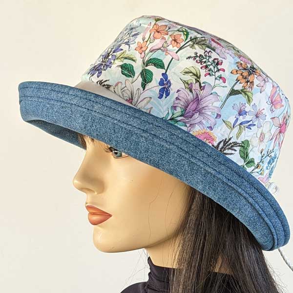 105-b Sunblocker UV summer sun hat featuring pretty flowers